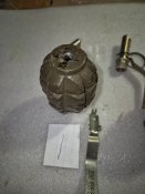 Граната Ф 1 с отверствием снизу. Макет.