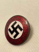 Третій Рейх. Членський знак NSDAP мануфактури M 1/92 RZM-Carl Wild