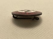 Третій Рейх. Членський знак NSDAP мануфактури M 1/92 RZM-Carl Wild