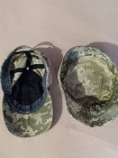 Військові кепки.