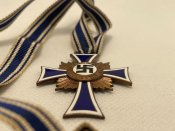 Третій Рейх. Хрест німецької матері в бронзі