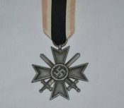 Крест "За военные заслуги",КВК с мечами