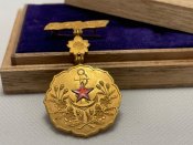 Жіноча патріотична організація. Знак «За...