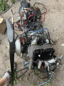 Двигун та деталі від «Ґерань-2»