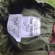 Відовідштовхуючі штани. Британія