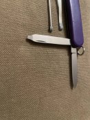 Ніж Victorinox Classic, б/в (сєрєнівєнький)