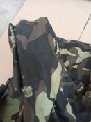 Костюм дубок 46-5 порвате на плечі