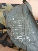 Костюм дубок 46-5 порвате на плечі