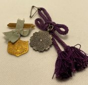 Комплект з чотирьох відзнак