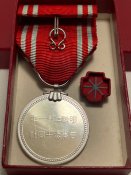 Медалі почесного члена товариства Червоного хреста Японії