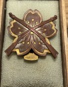 Знак армійської піхоти за стрільбу 2-го класу. Період: 1907-1929 р.р.