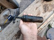 змащувальний шприц з нім.техніки