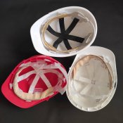 Каски будівельні 3 шт.  одним лотом