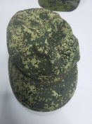 4 різні кепки армії рф