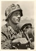 11 W-SSSoldierlookingup.jpg