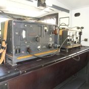 підставка під рацію  √2 .WH