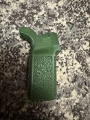 Пістолетна руківка AR-15