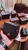 Вінтажні фотоапарати '' Бокс-камери ''.