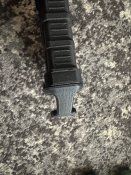 Скоба під магазини Magpul Pmag gen M3 (чорний посилений карбоном PLA)