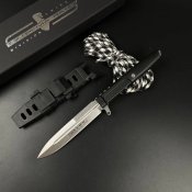 Тактичний ніж Extrema Ratio Mamba репліка