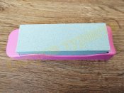 Точильний камінь на підставці pink