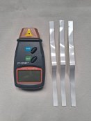 Цифровой бесконтактный лазерный тахометр