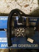 Двигун з гербери