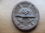 Нагрудний знак «За поранення»