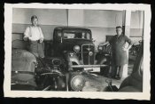 Soldaten mit Automobil.jpg