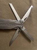 Мультитул Leatherman Charge TTI Plus.