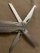 Мультитул Leatherman Charge TTI Plus.
