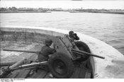 Bundesarchiv_Bild_101I-755-0194-14,_DГ¤nemark,_leichte_Pak.jpg