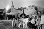 B-17_447_bomb_group.jpg