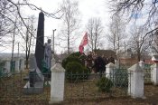 покладання квітів до бр. м..JPG