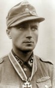 SS-Sturmbannführer Karl Auer.jpg