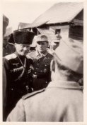 Андрей Григорьевич Шкуро на встрече с казаками.jpg