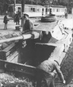 Pz.IV, вкопанный в районе Трептов-парка в Берлине.jpg