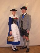 450px-MB-Tracht_paar.jpg