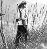 Кар.98_NguyenThiHaionGuardNorthVietWomanKeystoneGetty1968.jpg