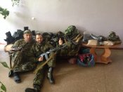 KDenHR5CbLs[1].jpg