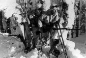11772_Alpini sciatori in alta montagna appostati nell'inverno 1941.jpg