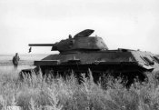 49723_Carro armato abbandonato dai russi nell'estate 1942.jpg