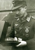 Ehrenpokal_Feldwebel_LW.jpg