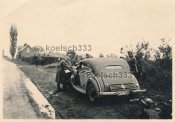 Horch 830 BL Kommandeur PKW Kfz Kennzeichen WH-70089 Westfront Offiziere.jpg