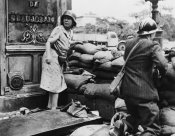 1316053070_028_19327_war_woman_28.jpg
