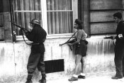 1316053071_035_26028_war_woman_35.jpg