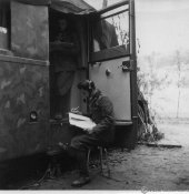 Il comando generale mimetizzato nella boscaglia nel giugno 1940_1.jpg