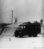 Attendamento presso un appostamento di difesa contraerea nel giugno 1940 in Libia.jpg
