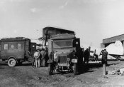 Trasporto feriti in aereo ambulanza nell'inverno 1940.jpg