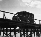 Ponte di legno su un fiume costruito per il passaggio di autocolonne nell'estate 1941.jpg